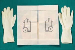Jakie rękawiczki jednorazowe wybrać? Porównanie popularnych materiałów